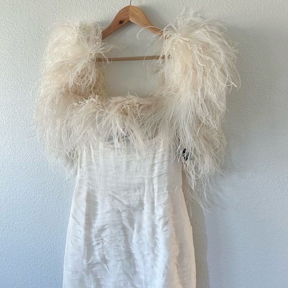NWT Magda Butrym Off The Shoulder Feather Trimmed Silk Crepe Mini Dress in White - Picture 3 of 7
